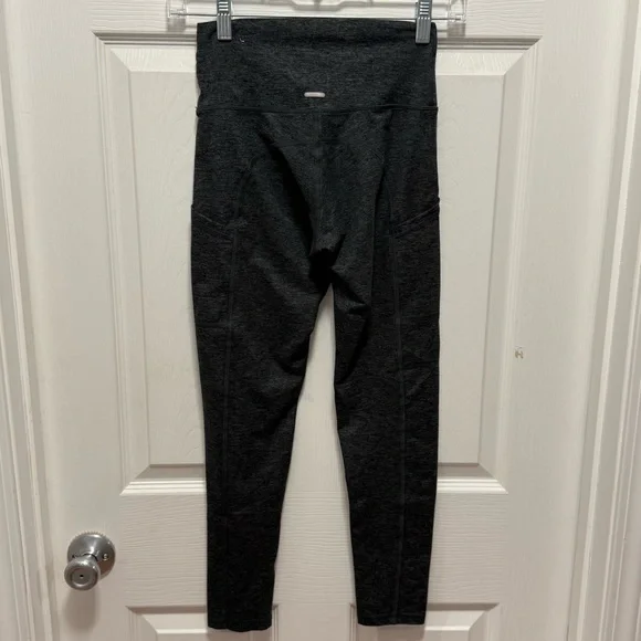 Aerie Gray Chill Play Move Leggings - Picture 4 of 4